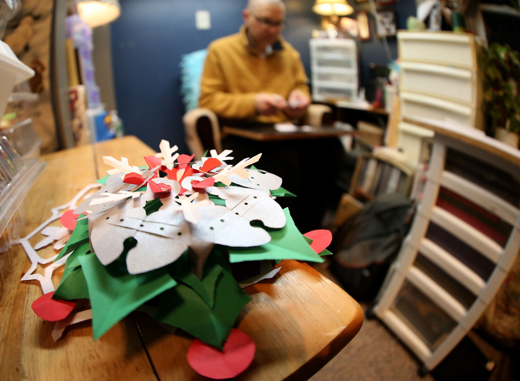 121217-snowflake-man-013